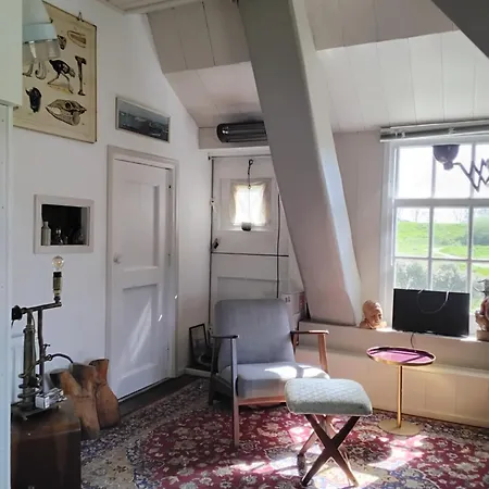 Holiday home Slapen Bij De Molenaar *
